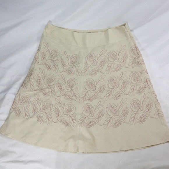AXCESS Cream Skirt With Burgundy Floral Embroidery - Picture 1 of 8